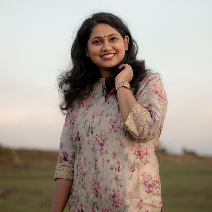 Portrait of Aria Nightingale, community mentor and Italian cuisine specialist